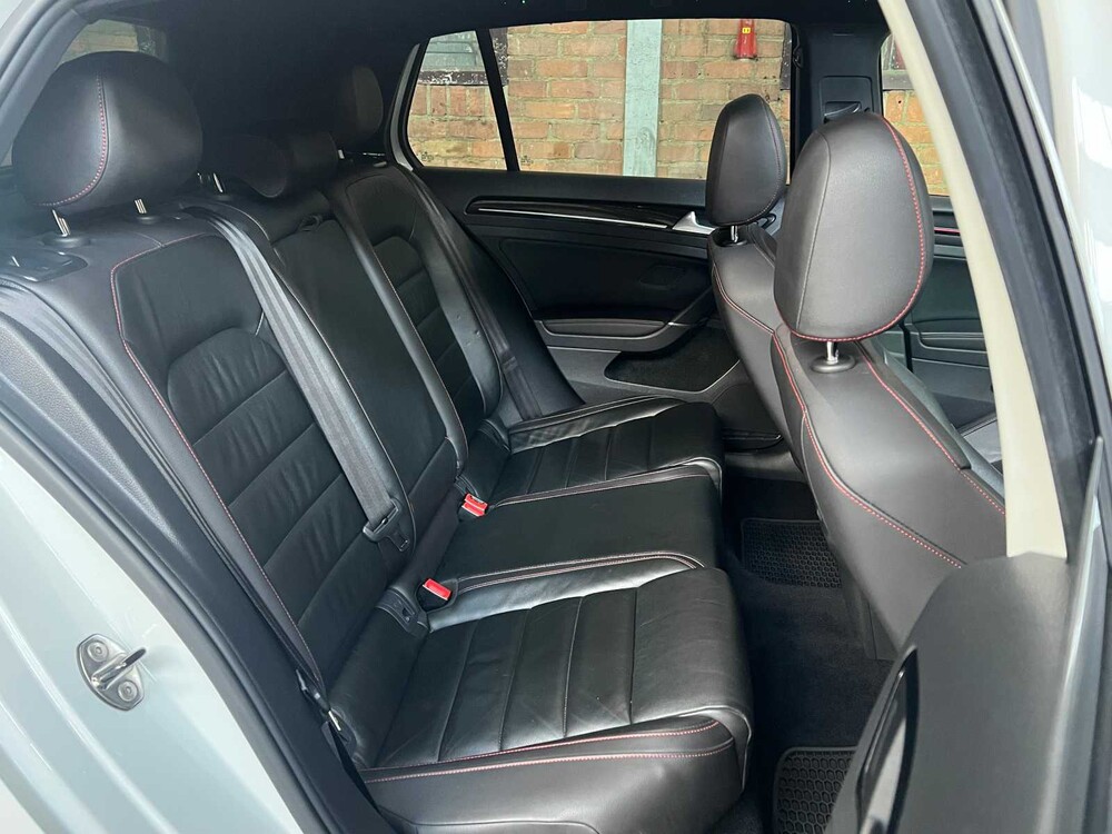 Volkswagen Golf GTI VIII 2.0 TSI 320PS 2015, H-108-FJ