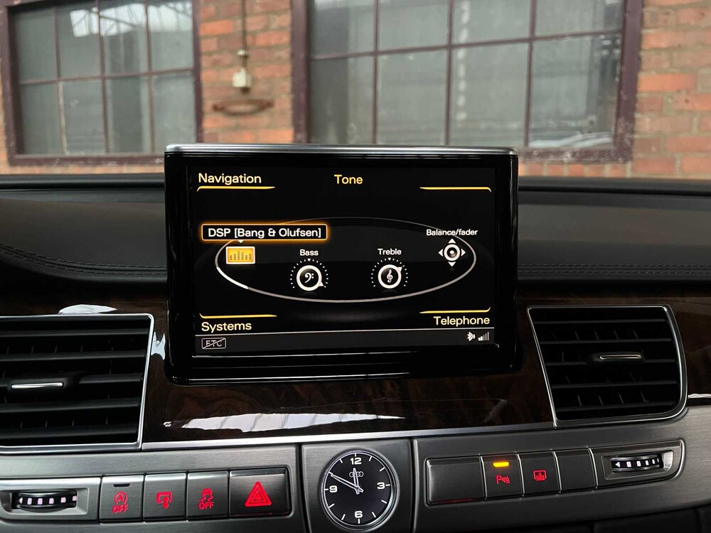 Audi A8 lang 6.3 W12 Quattro 500PS 2013