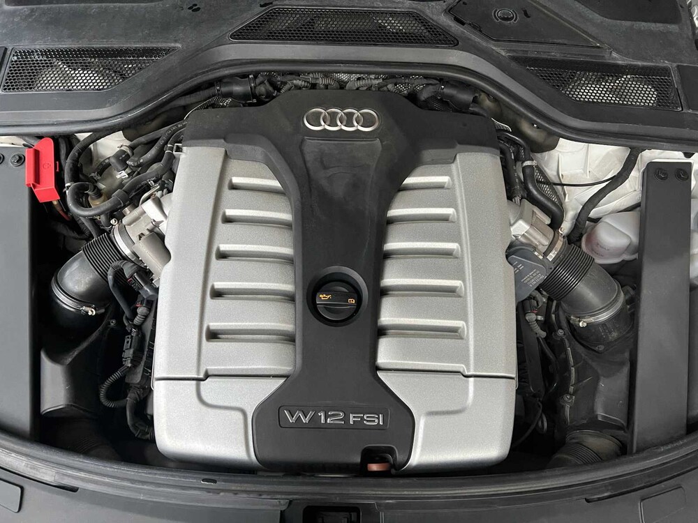 Audi A8 lang 6.3 W12 Quattro 500PS 2013