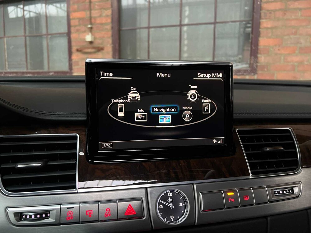 Audi A8 lang 6.3 W12 Quattro 500PS 2013