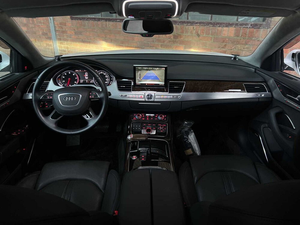 Audi A8 lang 6.3 W12 Quattro 500PS 2013