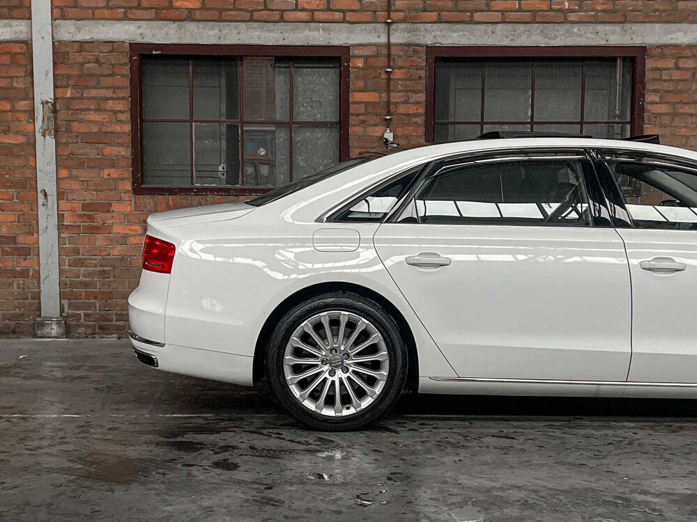 Audi A8 lang 6.3 W12 Quattro 500PS 2013
