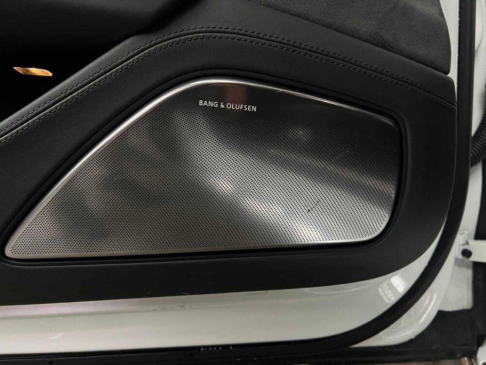 Audi A8 lang 6.3 W12 Quattro 500PS 2013