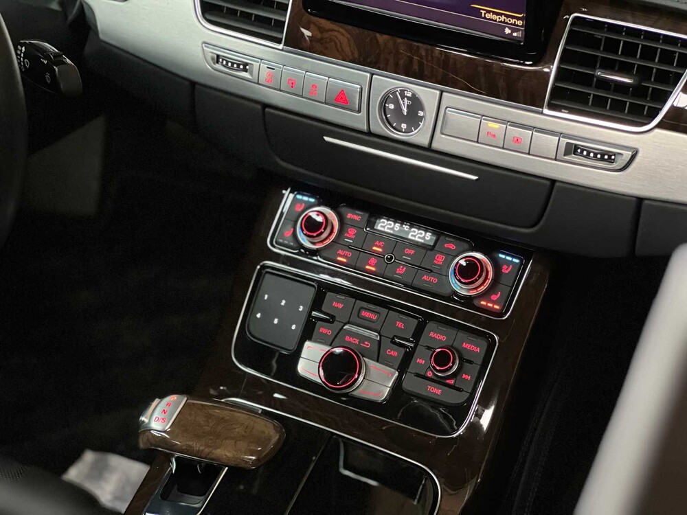 Audi A8 lang 6.3 W12 Quattro 500PS 2013