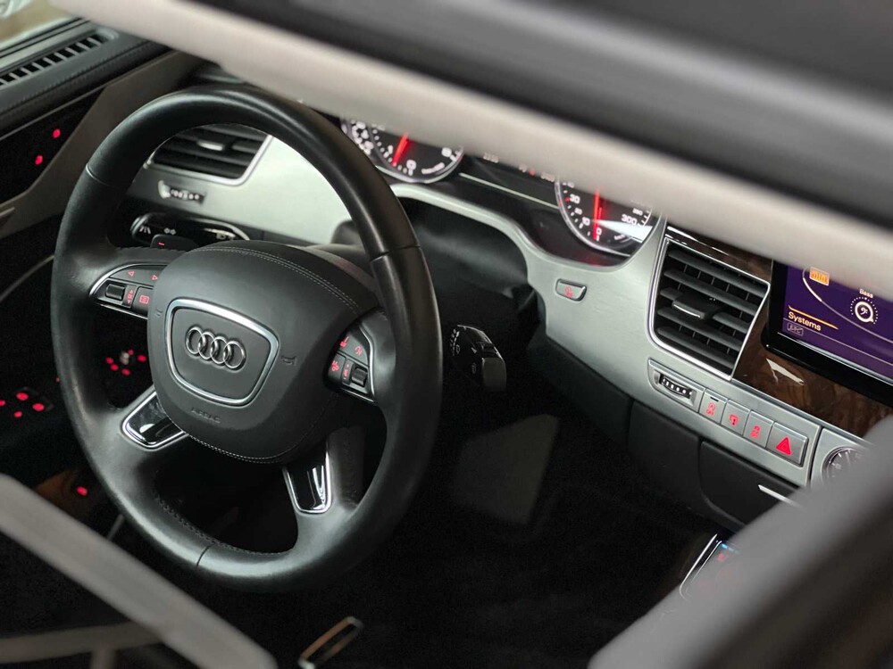 Audi A8 lang 6.3 W12 Quattro 500PS 2013