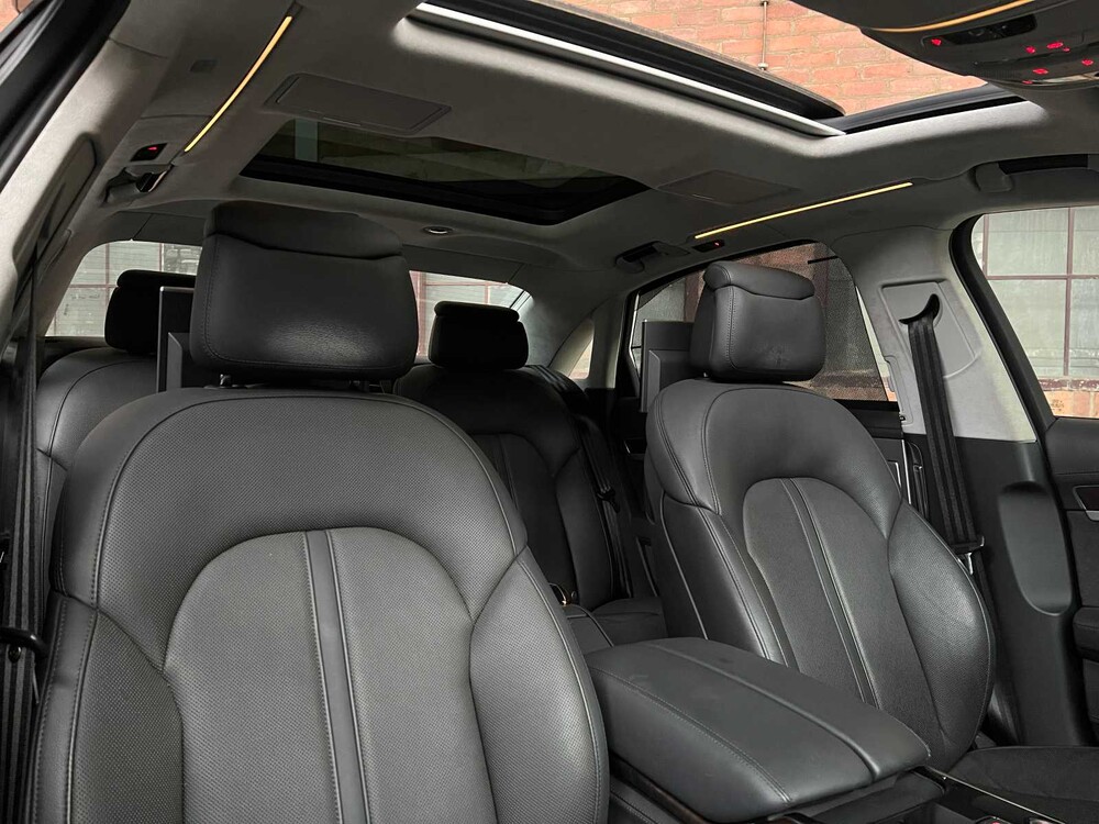 Audi A8 lang 6.3 W12 Quattro 500PS 2013