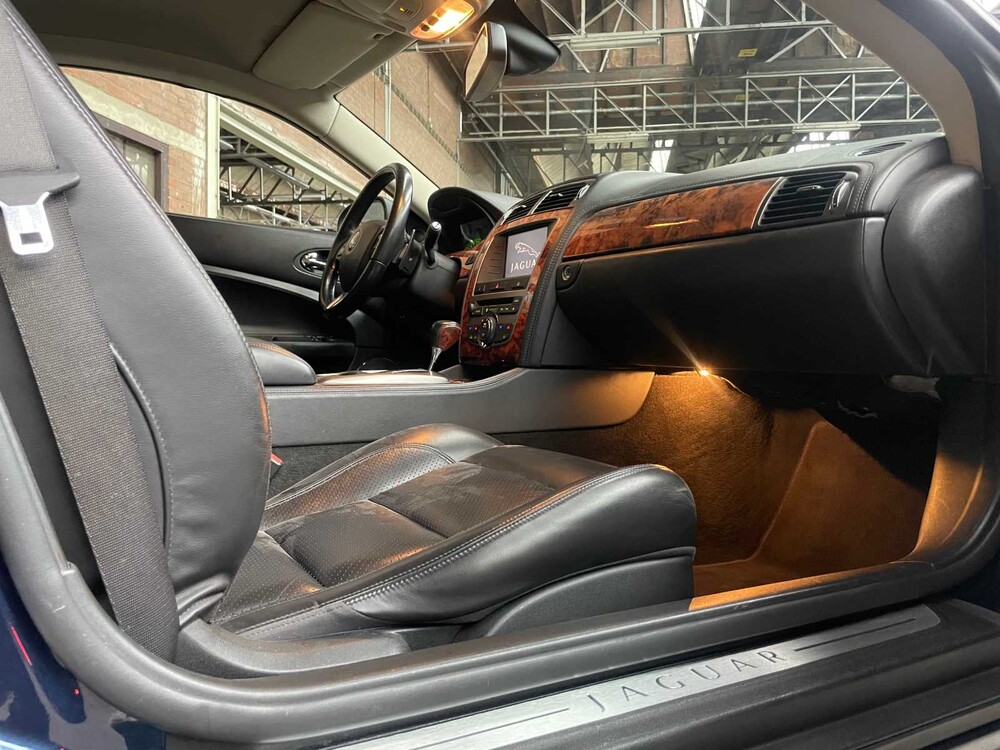 Jaguar XK 4.2 V8 Coupé 298PS 2007, 98-ZH-VD