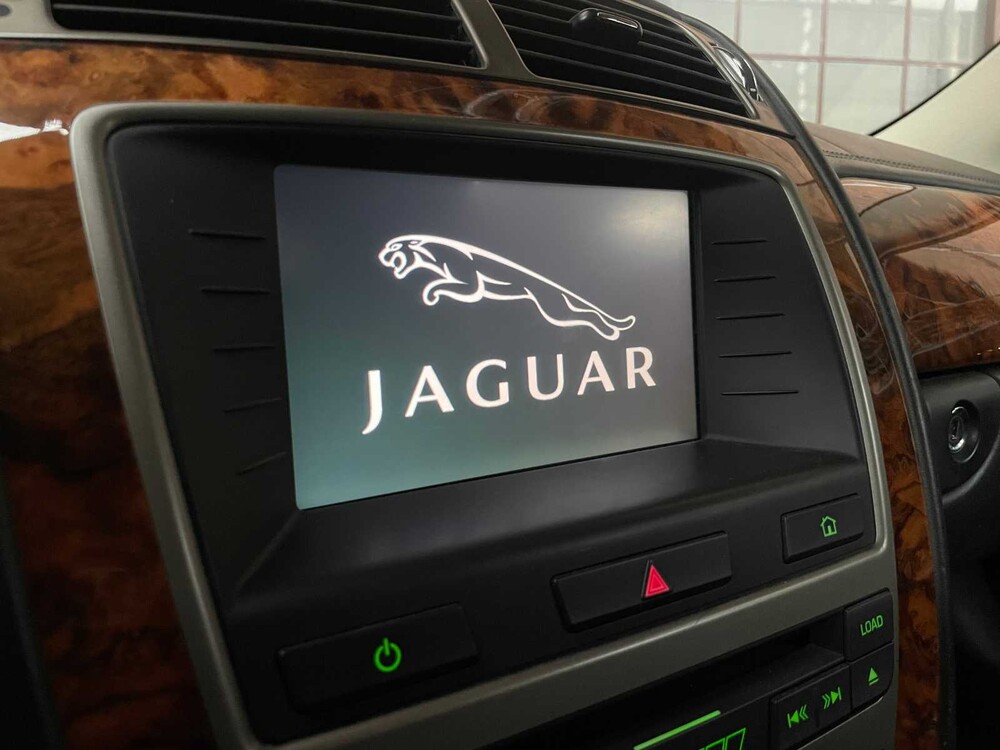 Jaguar XK 4.2 V8 Coupé 298PS 2007, 98-ZH-VD