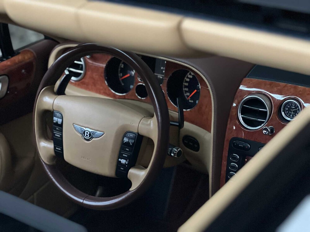 Bentley Continental Flying Spur 6.0 W12 525PS 2009 Youngtimer