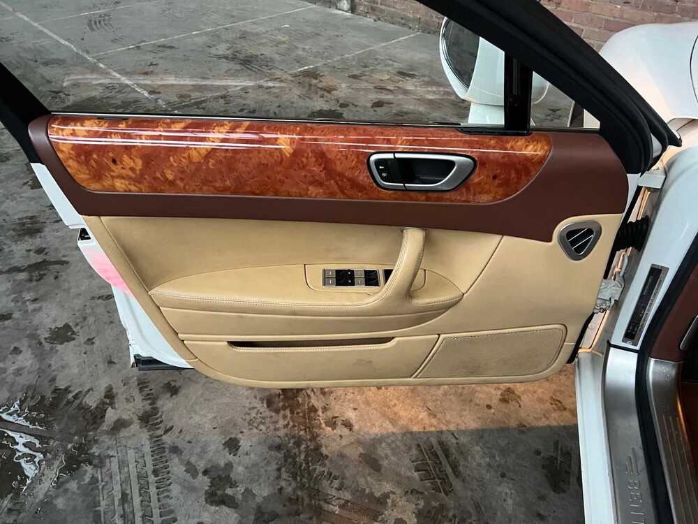 Bentley Continental Flying Spur 6.0 W12 525PS 2009 Youngtimer