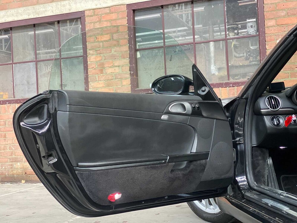 Porsche Boxster 987 2.7 245pk 2005 YOUNGTIMER