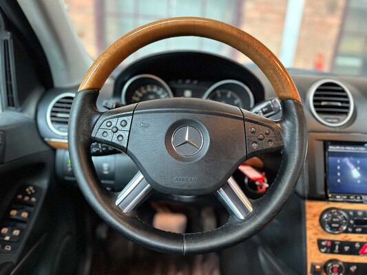 Mercedes-Benz GL500 5.5 V8 388hp 2006 -Youngtimer-