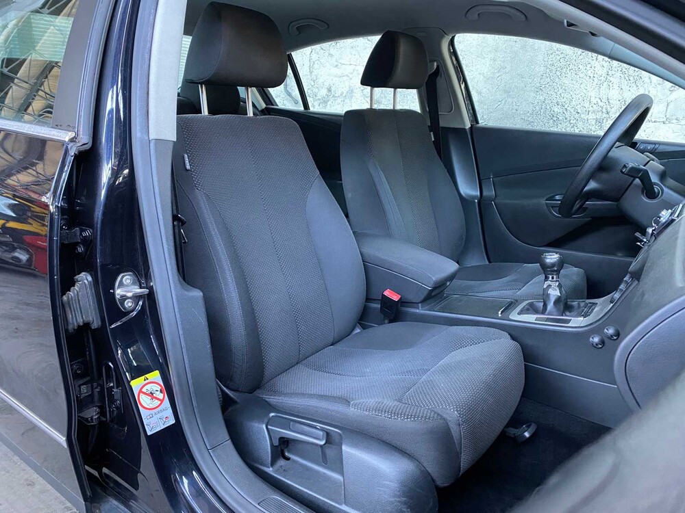 Volkswagen Passat 2.0 FSI Comfortline 150pk 2008 ORIG-NL, 92-ZF-HS