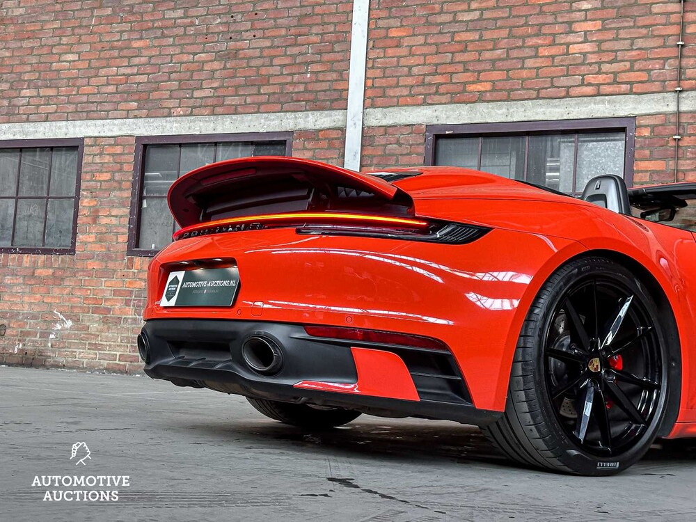 Porsche 911 Cabriolet Carrera S Sport-Design Sport-Chrono 450hp 2020-MY 992 NW-Model, J-293-FL