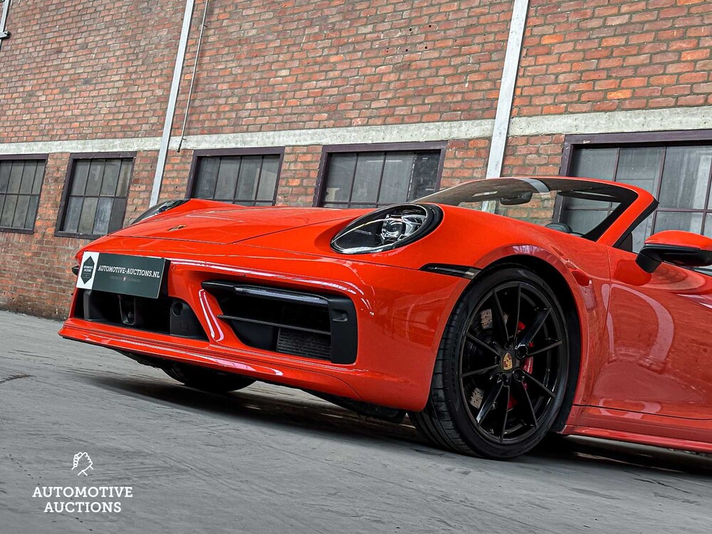 Porsche 911 Cabriolet Carrera S Sport-Design Sport-Chrono 450hp 2020-MY 992 NW-Model, J-293-FL