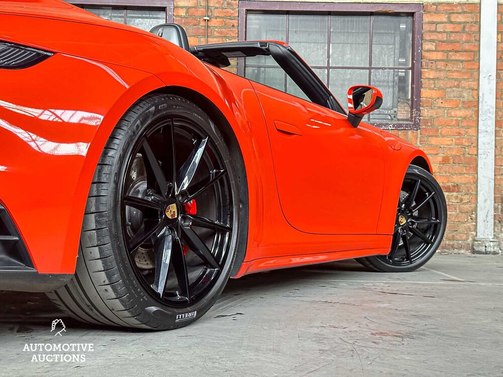 Porsche 911 Cabriolet Carrera S Sport-Design Sport-Chrono 450hp 2020-MY 992 NW-Model, J-293-FL
