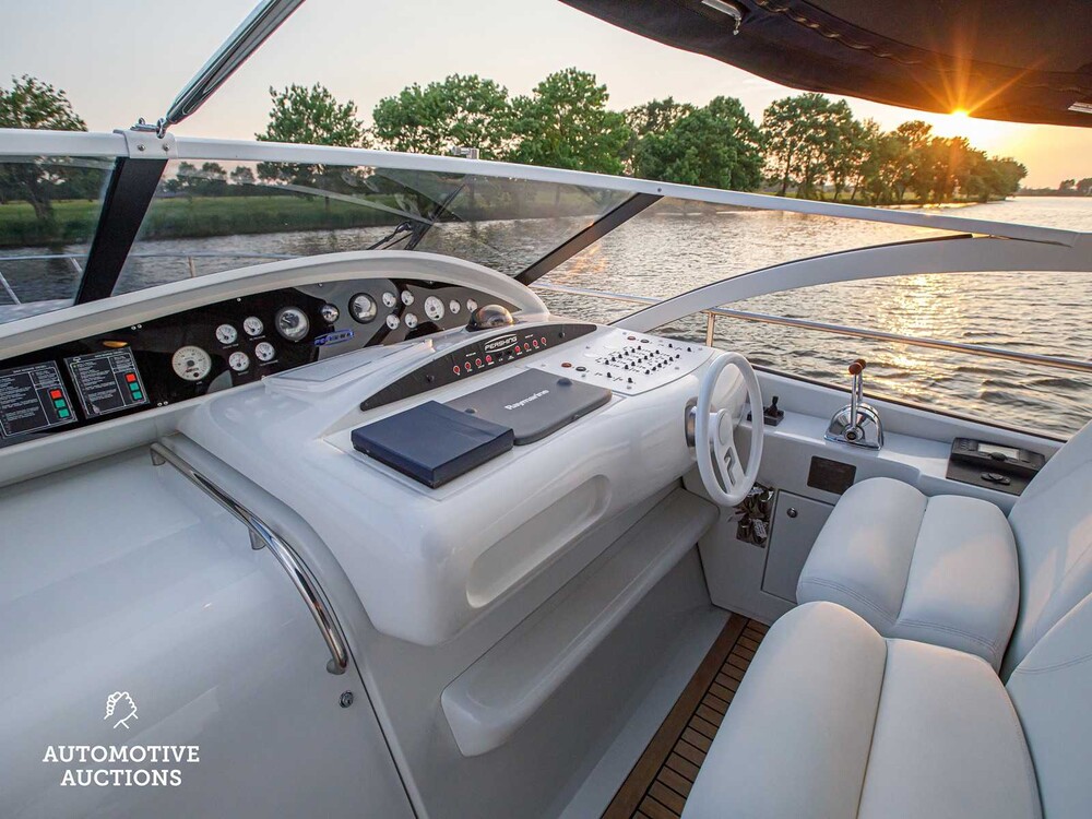 Pershing PERSHING 45 1220hp 2x V12 High-Performance Yacht