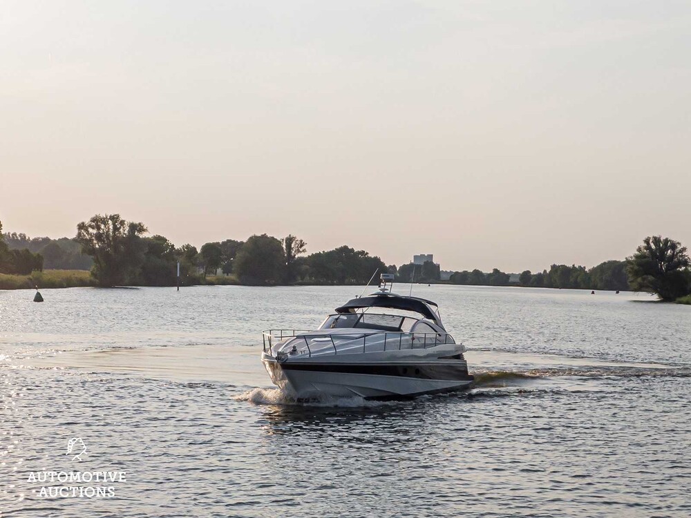 Pershing PERSHING 45 1220hp 2x V12 High-Performance Yacht