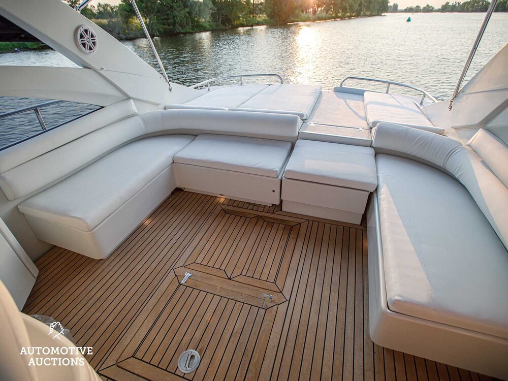 Pershing PERSHING 45 1220hp 2x V12 High-Performance Yacht