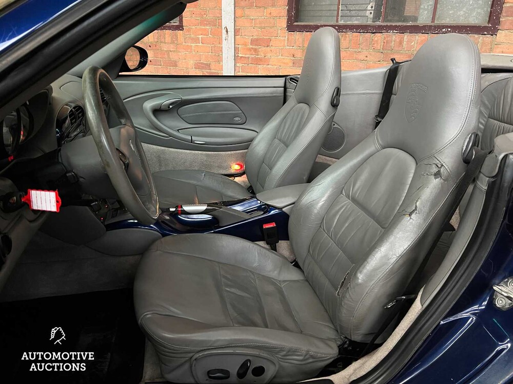Porsche 911 996 Carrera 4 Cabrio 3.6 320PS 2002 Youngtimer
