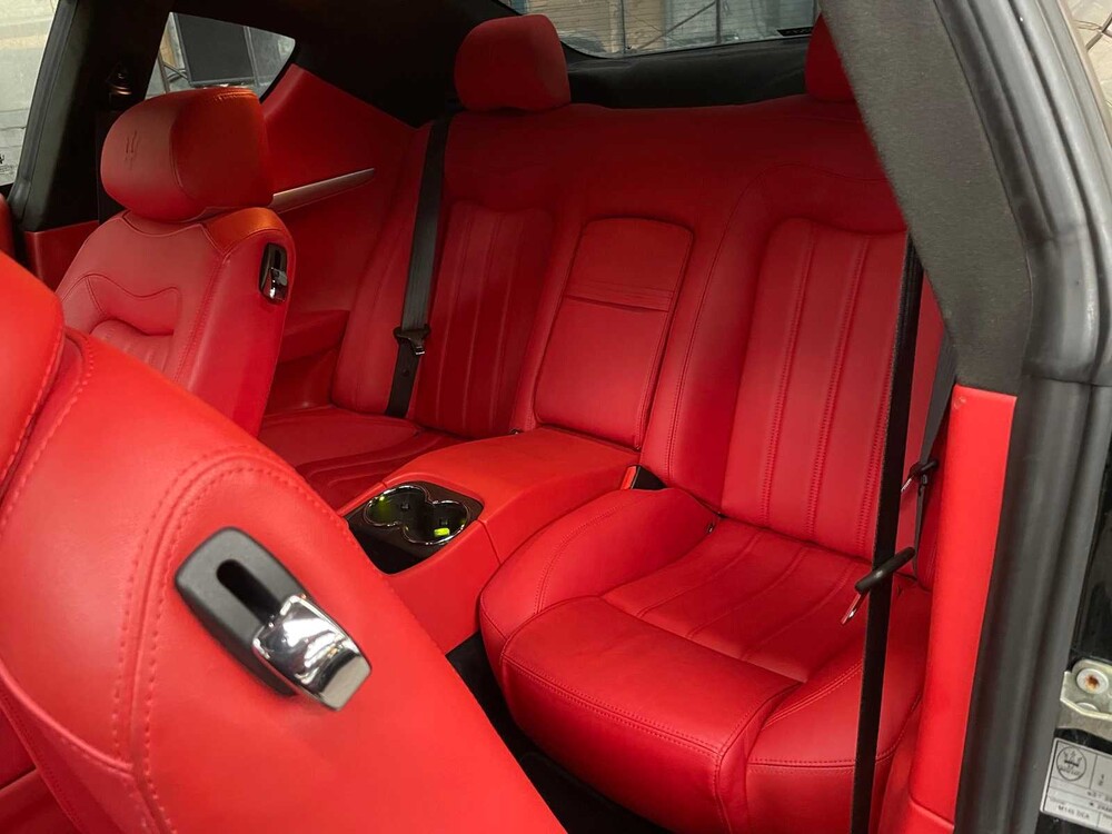 Maserati GranTurismo S 4.7 V8 440pk 2010