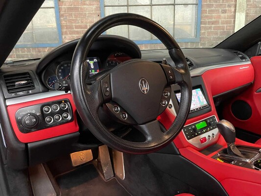 Maserati GranTurismo S 4.7 V8 440pk 2010