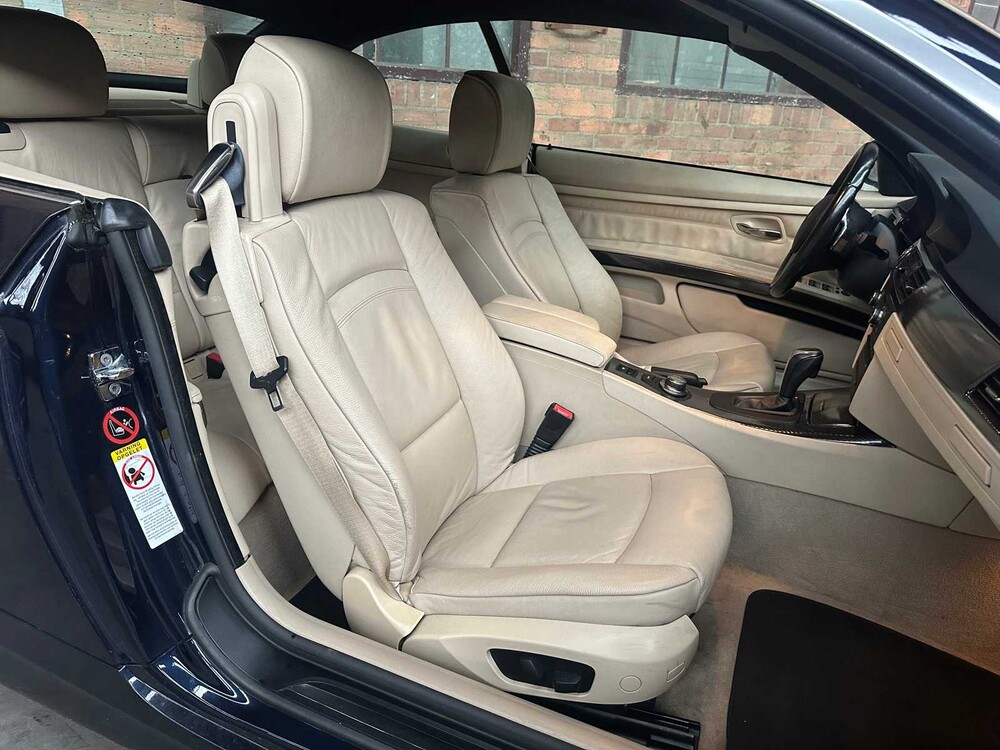 BMW 335i Cabriolet Executive E93 306pk 2008 3-Serie, 86-ZD-LV -Youngtimer-