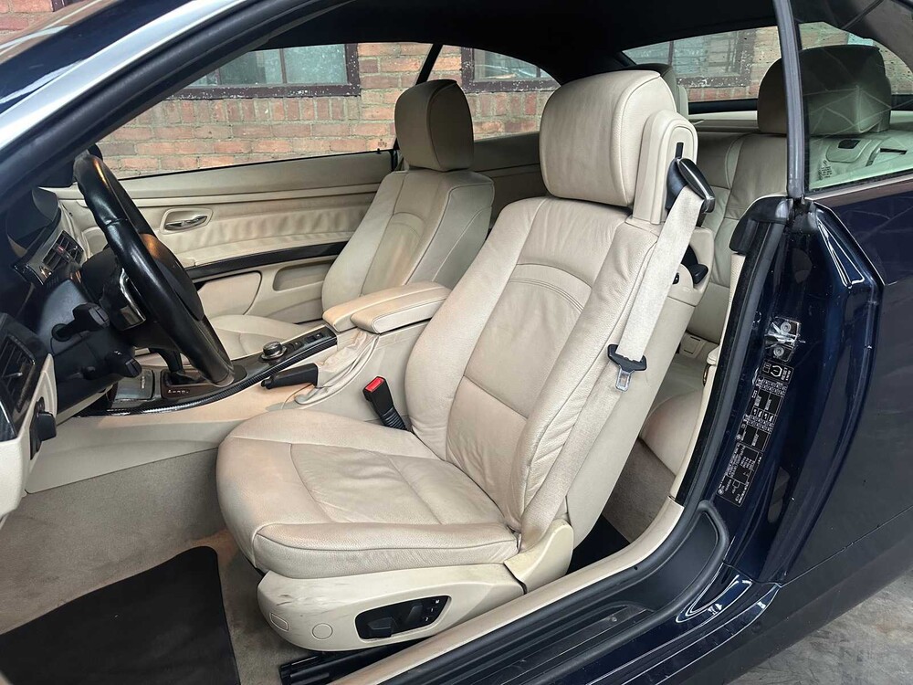 BMW 335i Cabriolet Executive E93 306pk 2008 3-Serie, 86-ZD-LV -Youngtimer-