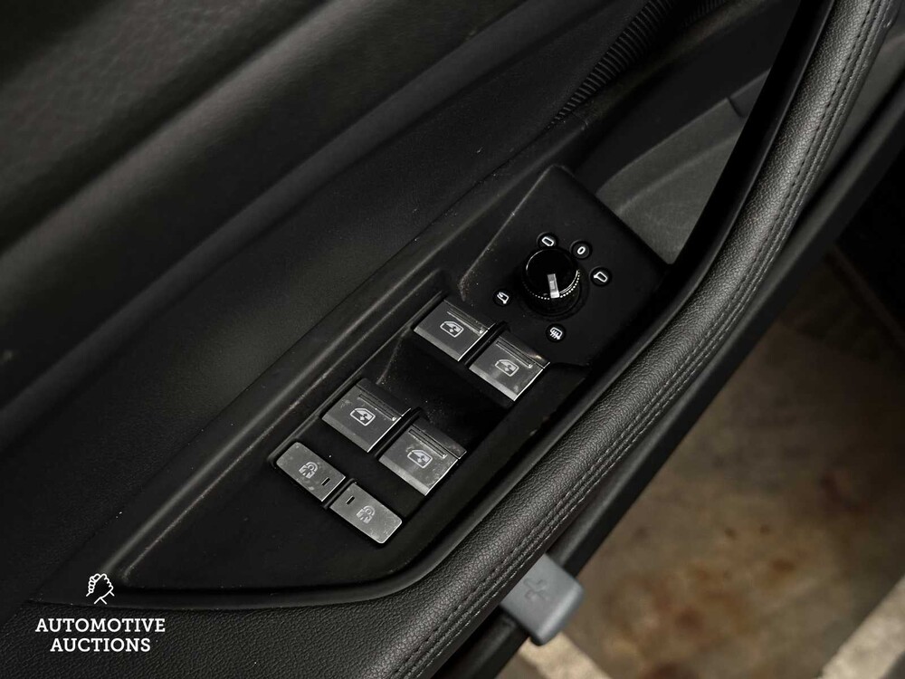 Audi E-Tron 50 Quattro Launch edition plus 71 kWh 313pk 2019 ORIG-NL, G-157-XV