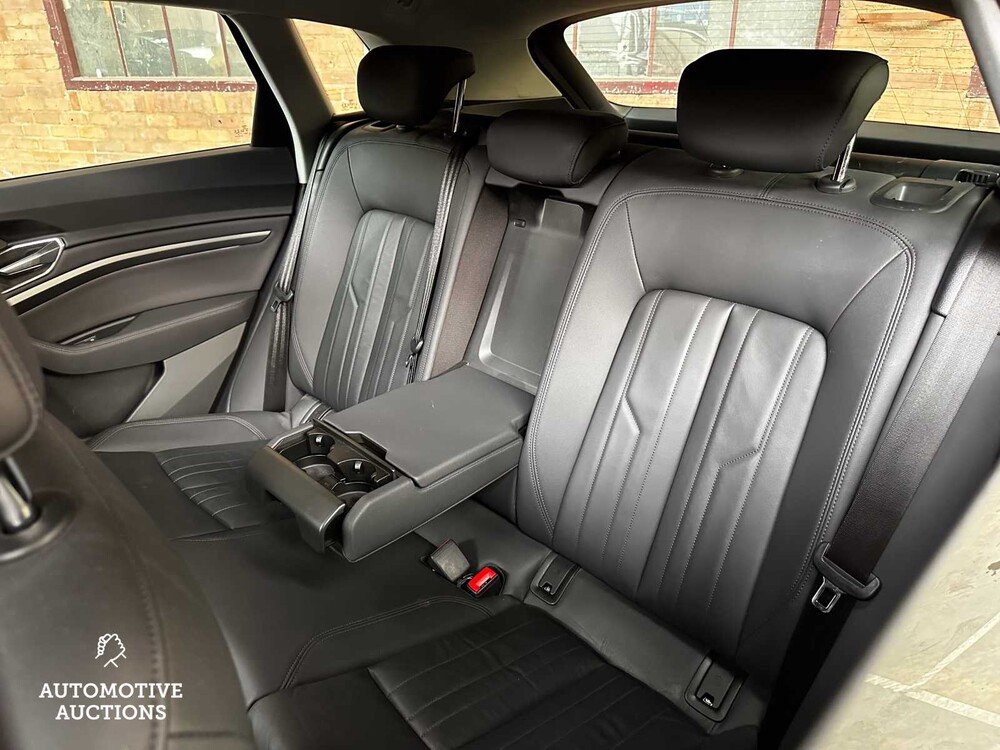 Audi E-Tron 50 Quattro Launch edition plus 71 kWh 313pk 2019 ORIG-NL, G-157-XV