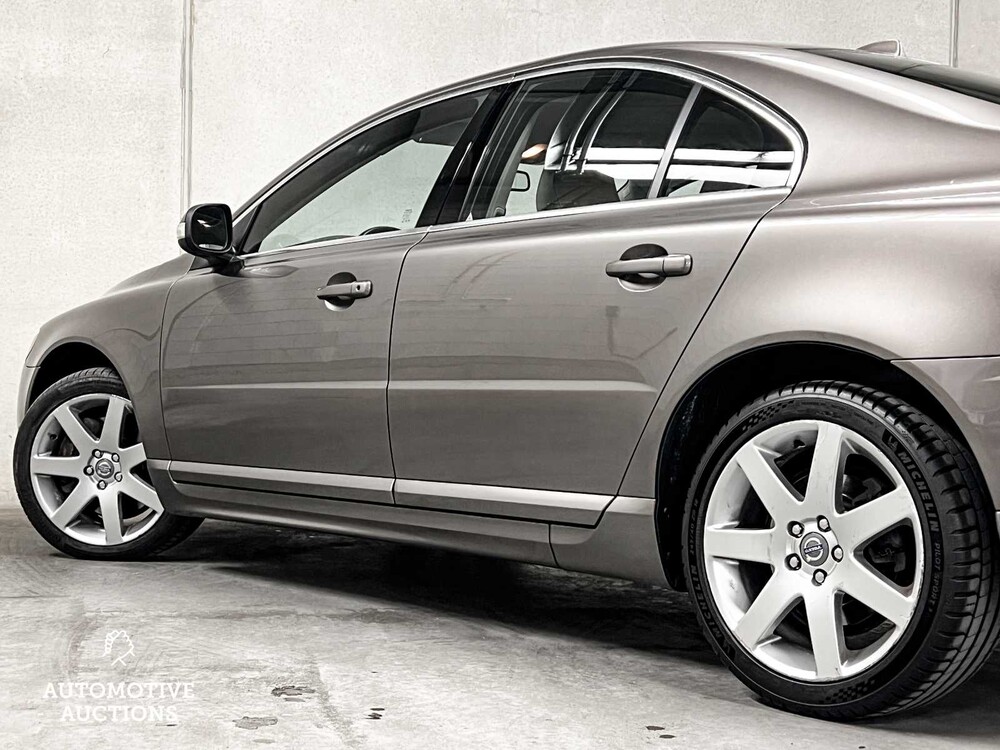 Volvo S80 4.4 V8 AWD Summum 315PS 2006, 22-ZB-PH Youngtimer