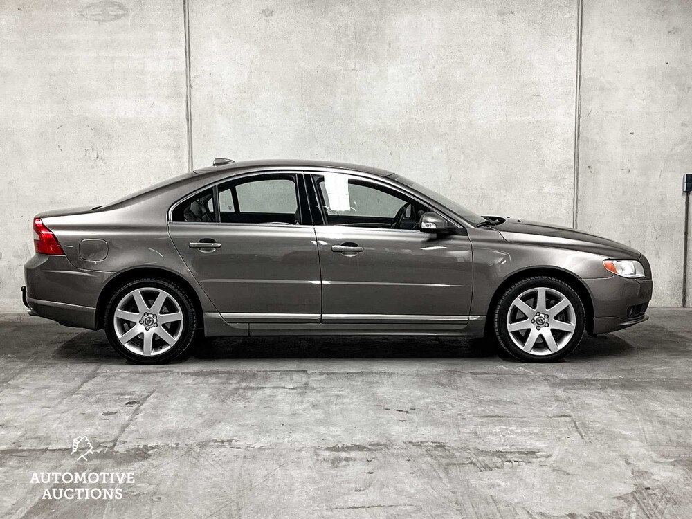 Volvo S80 4.4 V8 AWD Summum 315PS 2006, 22-ZB-PH Youngtimer