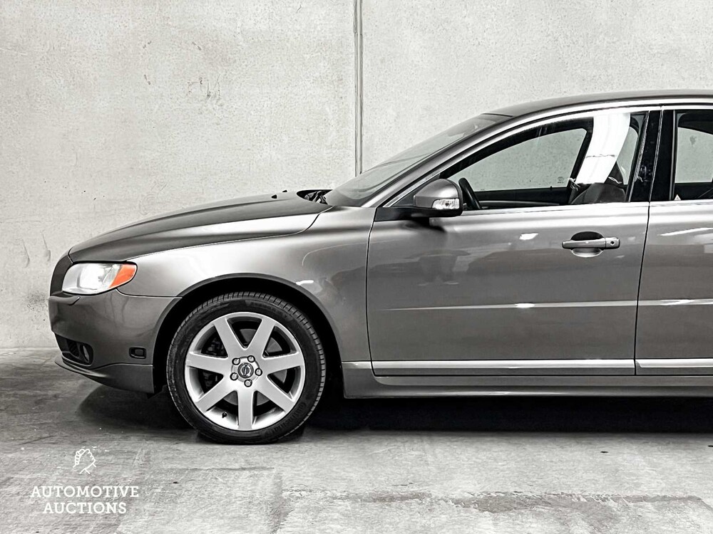 Volvo S80 4.4 V8 AWD Summum 315PS 2006, 22-ZB-PH Youngtimer