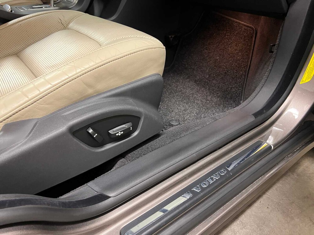 Volvo S80 4.4 V8 AWD Summum 315PS 2006, 22-ZB-PH Youngtimer