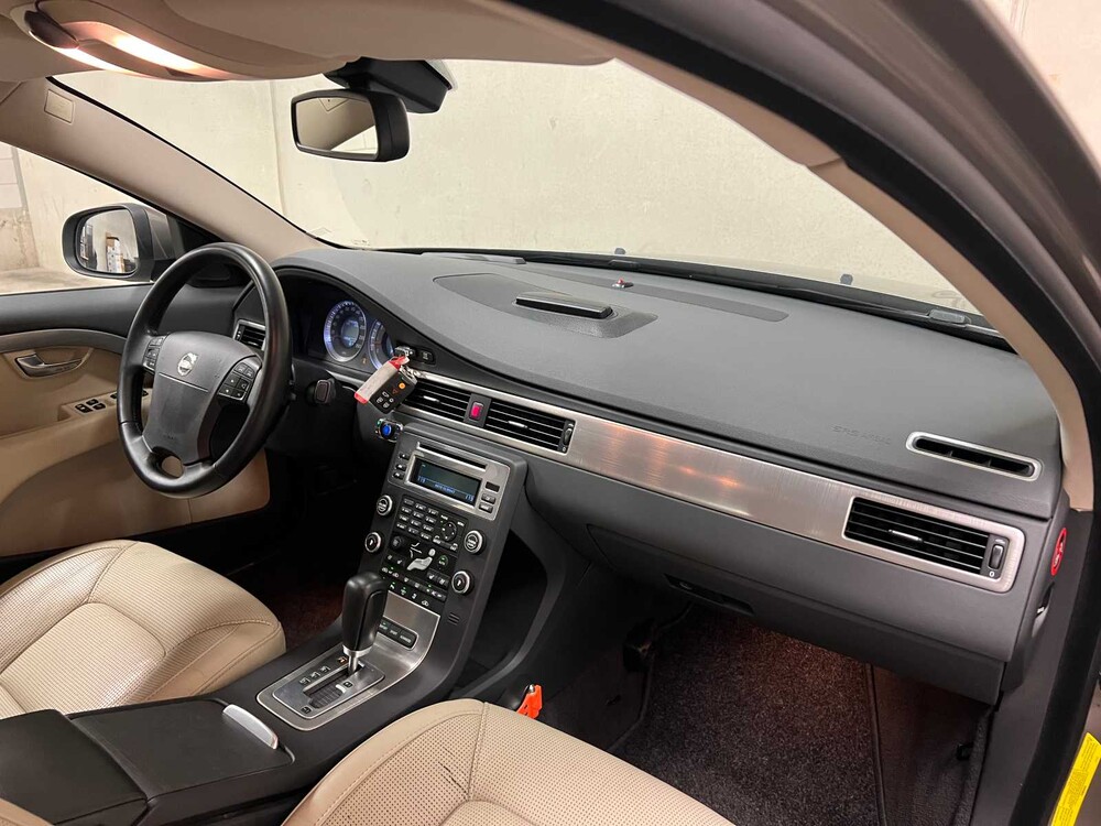 Volvo S80 4.4 V8 AWD Summum 315PS 2006, 22-ZB-PH Youngtimer