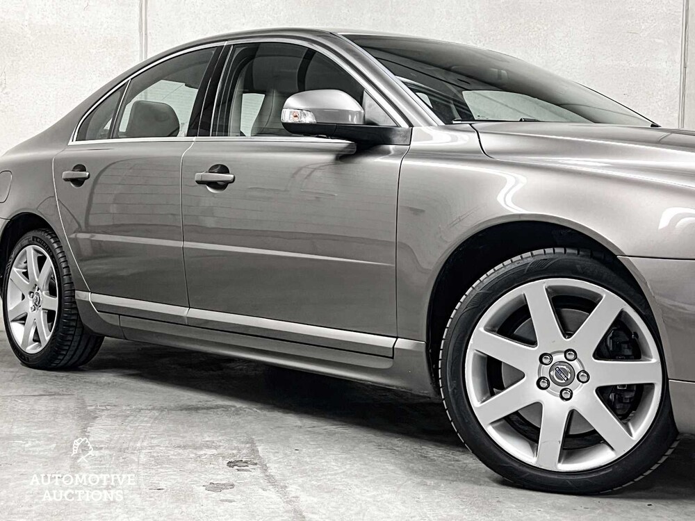 Volvo S80 4.4 V8 AWD Summum 315PS 2006, 22-ZB-PH Youngtimer