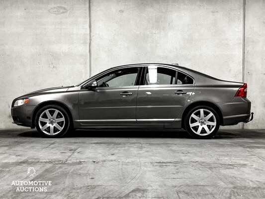 Volvo S80 4.4 V8 AWD Summum 315PS 2006, 22-ZB-PH Youngtimer