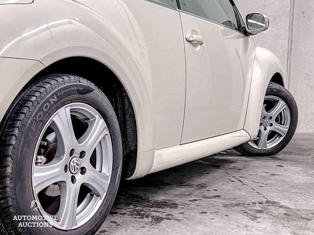 Volkswagen New Beetle Cabriolet 1.6 Highline 102PS 2003, 5-ZPV-59