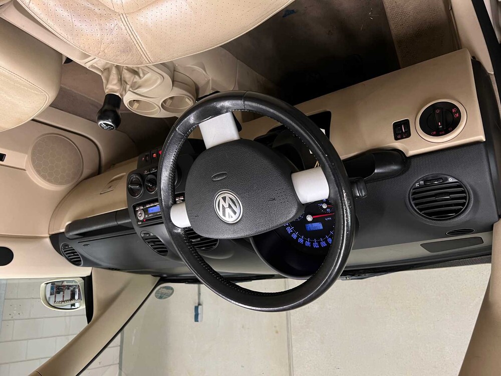 Volkswagen New Beetle Cabriolet 1.6 Highline 102PS 2003, 5-ZPV-59