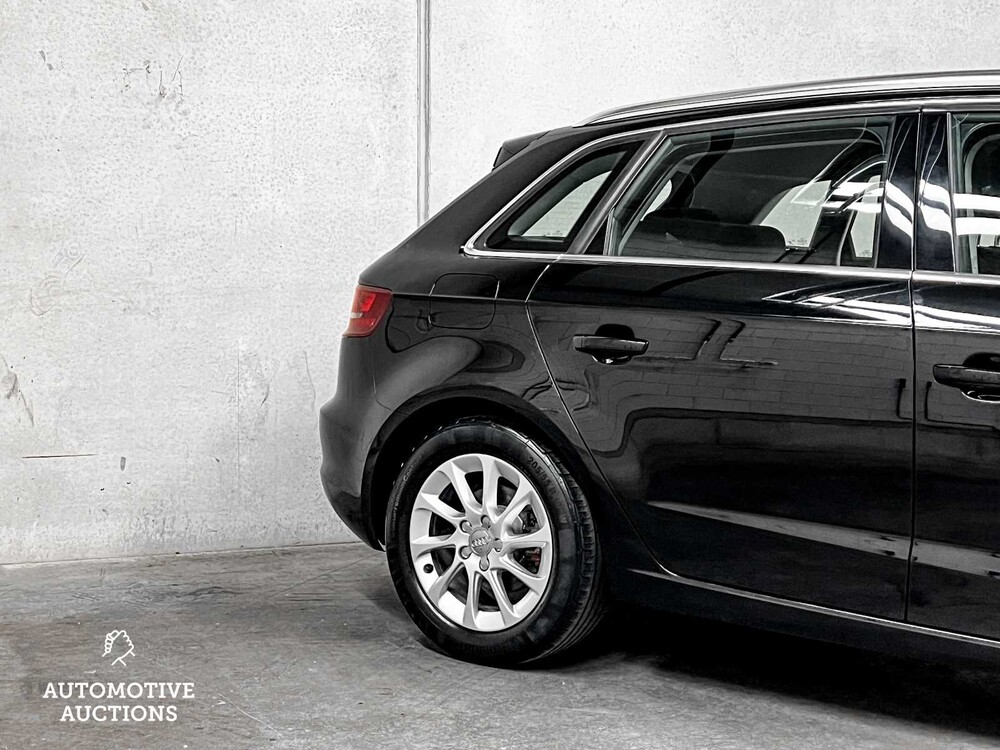Audi A3 Sportback 1.4 TFSI S-Tronic CoD Attraction Pro Line 150PS 2015 ORIG-GB, 2-ZRG-24