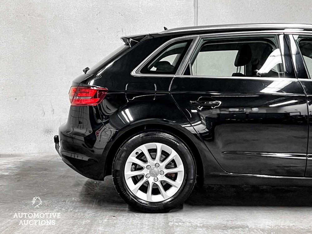 Audi A3 Sportback 1.4 TFSI S-Tronic CoD Attraction Pro Line 150PS 2015 ORIG-GB, 2-ZRG-24