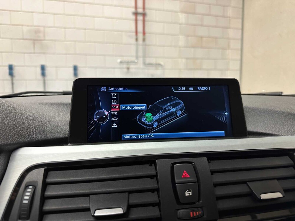 BMW 318d Touring Executive Sport 143PS 2015 3er -Automatik-, 7-ZJX-63