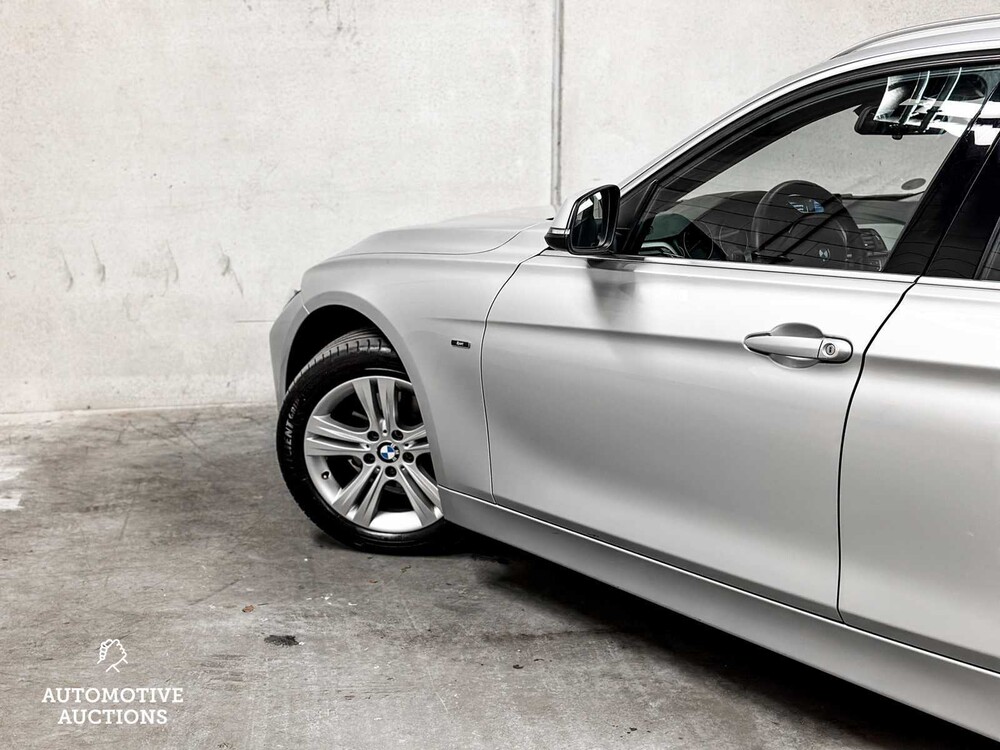 BMW 318d Touring Executive Sport 143PS 2015 3er -Automatik-, 7-ZJX-63