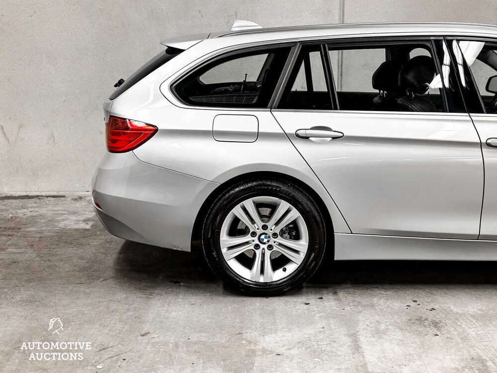 BMW 318d Touring Executive Sport 143PS 2015 3er -Automatik-, 7-ZJX-63