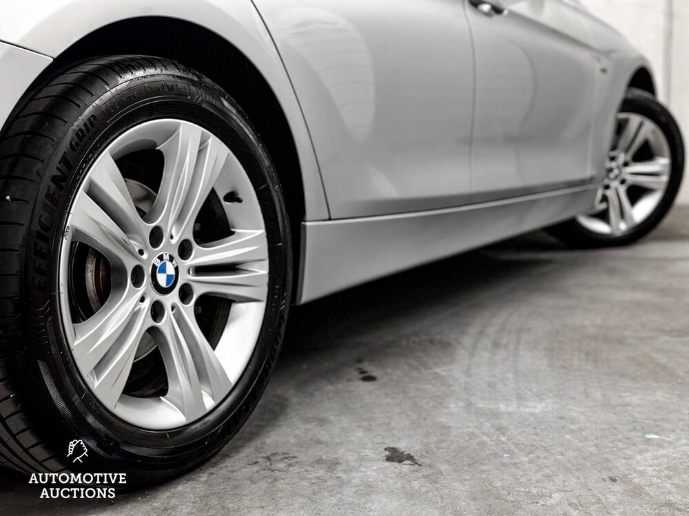 BMW 318d Touring Executive Sport 143PS 2015 3er -Automatik-, 7-ZJX-63