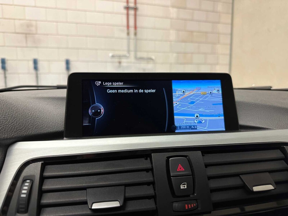 BMW 318d Touring Executive Sport 143PS 2015 3er -Automatik-, 7-ZJX-63