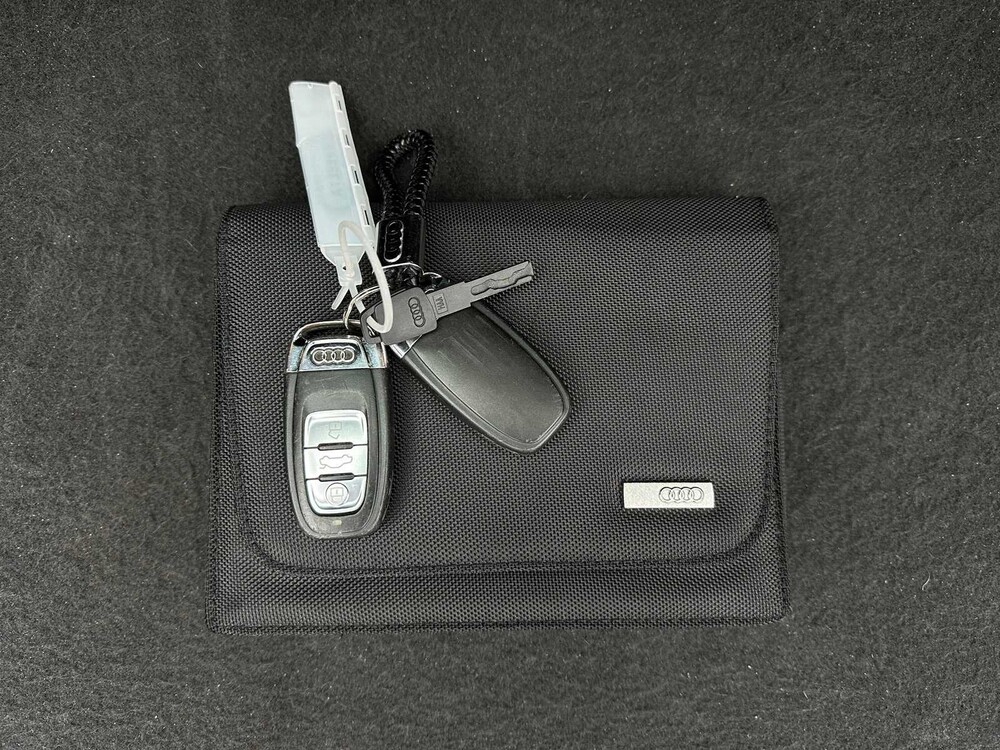 Audi A4 Avant 2.0 TDI Ultra Advance 136PS 2015 -orig. NL-, HL-711-X