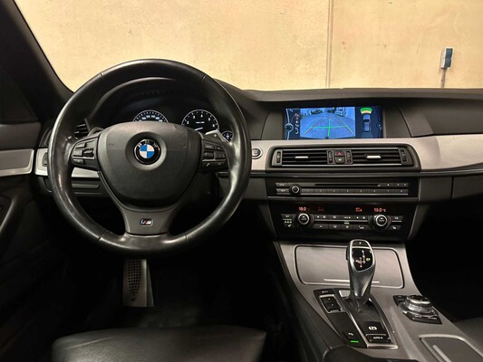 BMW 535i Touring M-Sport High Executive 306pk 2011 5-serie, 2-XVX-07