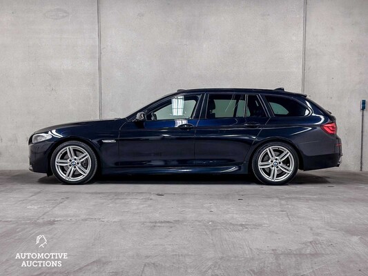 BMW 535i Touring M-Sport High Executive 306pk 2011 5-serie, 2-XVX-07
