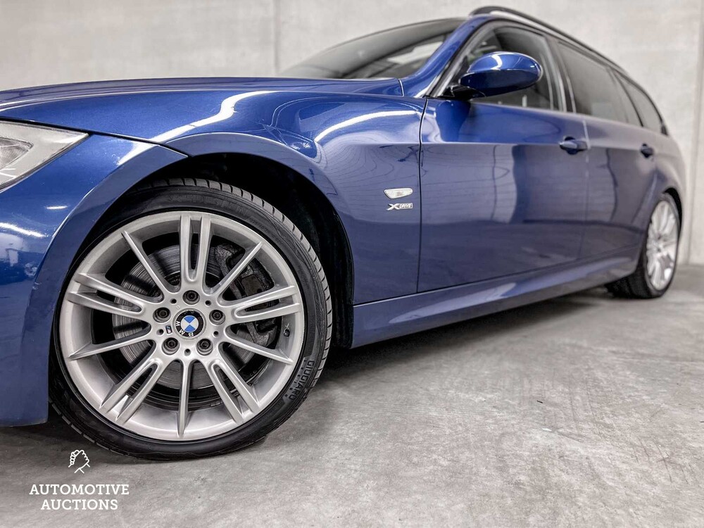 BMW 330xi Touring Executive 272PS 2007 ORIG-NL 3er, 82-ZB-BD